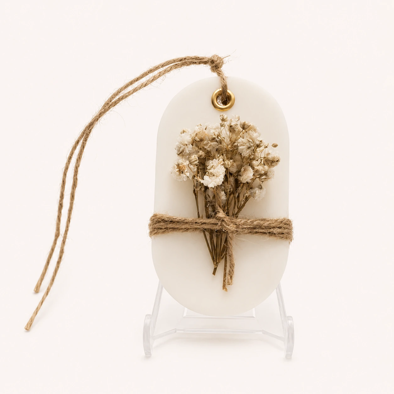 Ambientador de roupeiro oval creme com flores secas e cordel de juta
